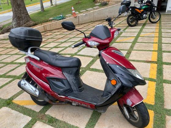 SUZUKI BURGMAN 125 AUTOMATIC SUZUKI BURGMAN 125 AUTOMATIC
